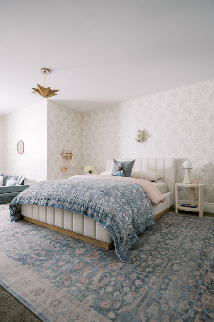 frozen inspired bedroom for a young girl